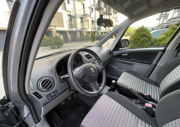 Suzuki SX4 cena 29990 przebieg: 200000, rok produkcji 2011 z Skawina małe 232